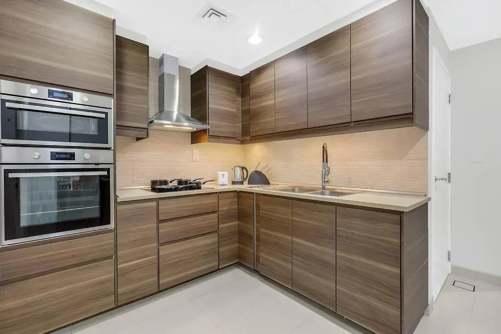 Apartment First Class 4Br Cozy Jumeirah Retreat Dubai
