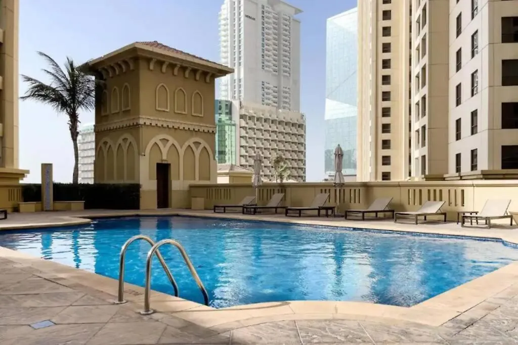 First Class 4Br Cozy Jumeirah Retreat Dubai