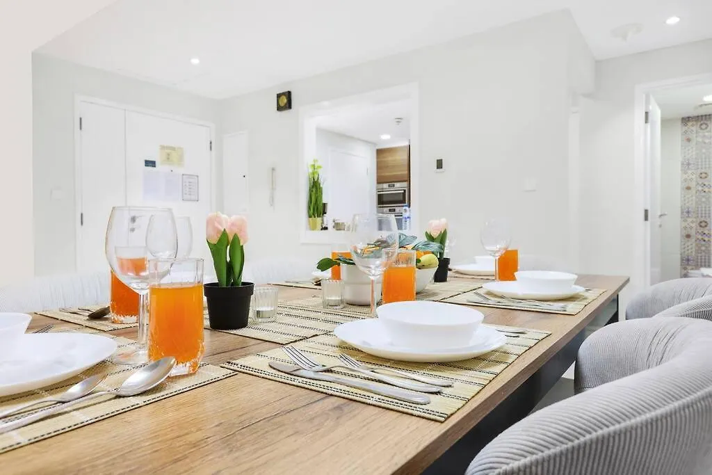 First Class 4Br Cozy Jumeirah Retreat Dubai