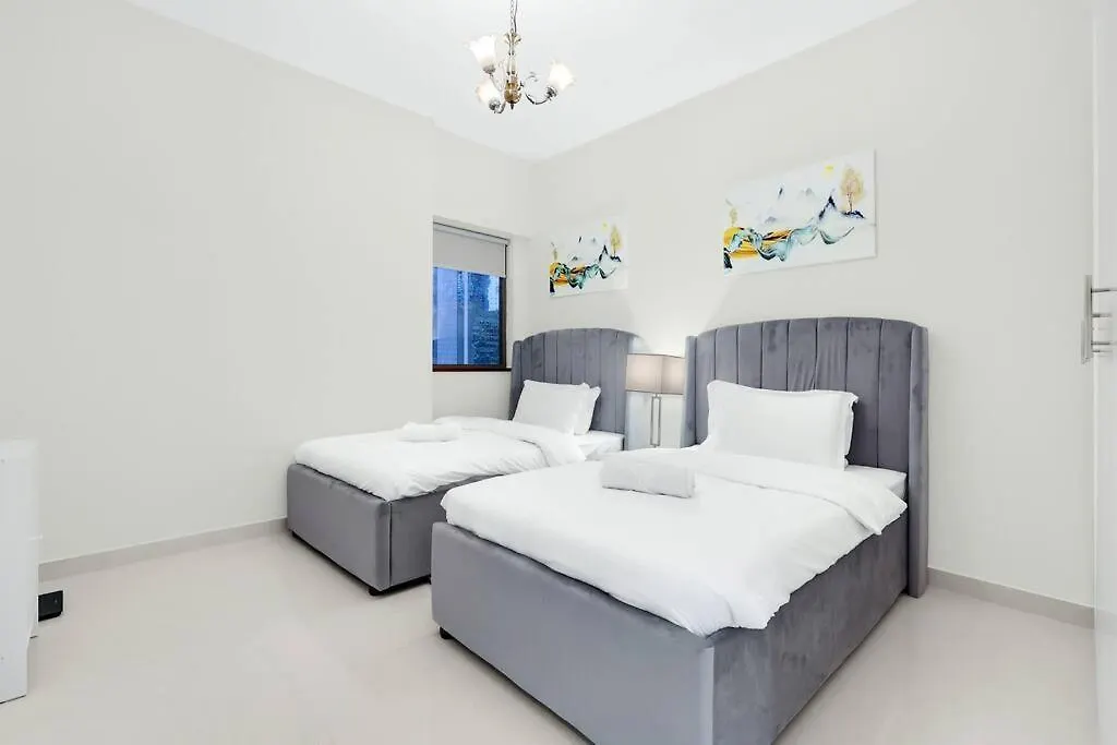 Daire First Class 4Br Cozy Jumeirah Retreat Dubai Birleşik Arap Emirlikleri